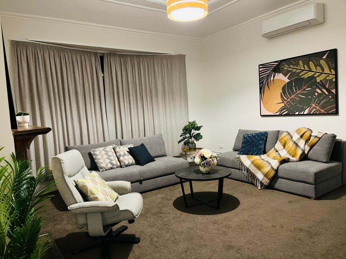 Luxurious Home Close To Beach Dunedin Esterno foto