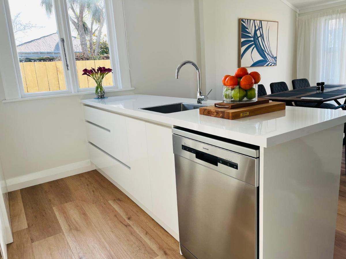 Luxurious Home Close To Beach Dunedin Esterno foto